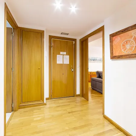 En Av De Francia Y Cartes Y Ciencias Apartman