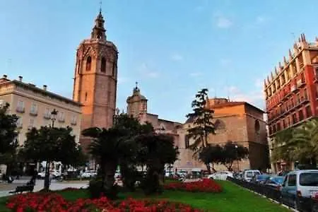 En Av De Francia Y Cartes Y Ciencias Apartmán *